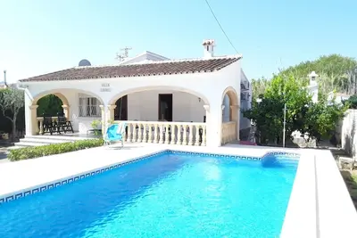 Image de Villa à Oliva  bord de mer, plage, piscine, centre équestre Oliva Nova