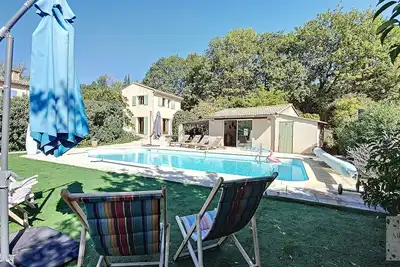 Image de Jolie Villa 8 Couchages Avec Piscine