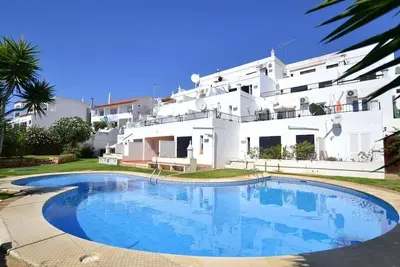Image de White Patio Albufeira, Studio terrasse avec accès piscine. vue mer