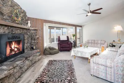 Image de Jackson Hole 3 Bedroom 2 Bath février et mars sont maintenant disponibles et été tous les mois.