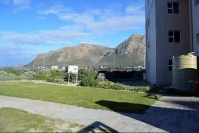 Image de 69 sur Sunrise Guest House sur le front de mer.