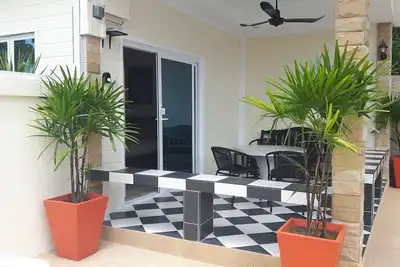Image de na jomtien grande villa avec piscine