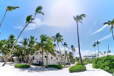 Image de Los Corales Beach Village - Votre paradis privé au rez-de-chaussée 2br
