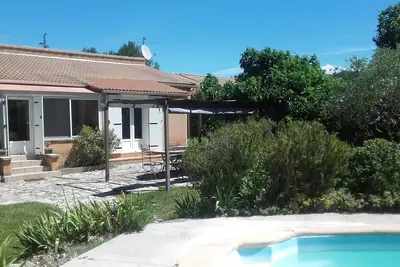 Image de Villa tout confort 8 personnes avec piscine