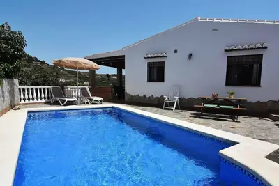 Image de Maison de vacances avec piscine privée pour 4 personnes env. 90 qmà Frigiliana, Andalousie (Costa del Sol)