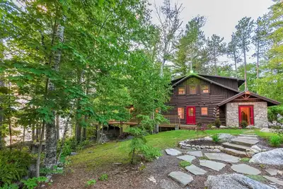 Image de Chalet confortable sur le magnifique lac Phillips près de Bar Harbor et Camden