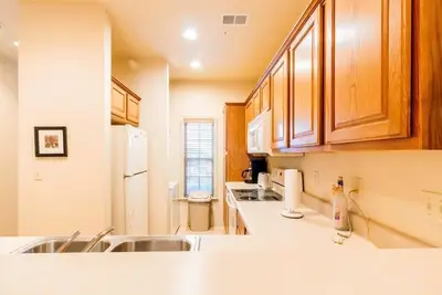 Image de Piscines extérieures<br> Terrain de tennis<br> Le golf<br> Restaurant<br> Silver Dollar City (062201)