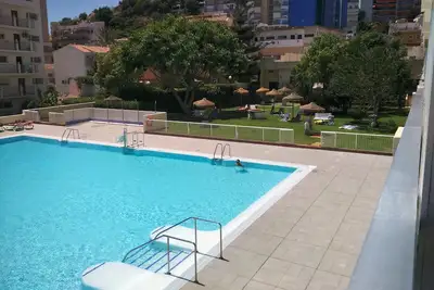 Image de Grand appartement dans La Carihuela, 3 chambres, 50 m de la plage, lumineux