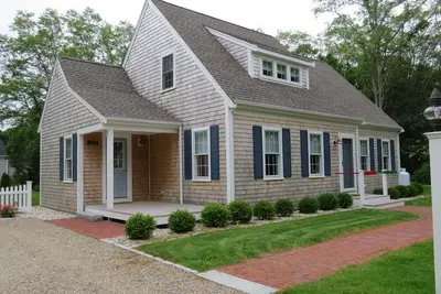 Image de Belle nouvelle maison avec air central près de Kingsbury Beach