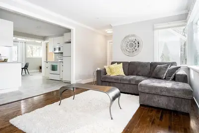 Image de Cet autre est un 2 chambre (s) à coucher, 2 salles de bain, situé à Winnipeg, Mb.