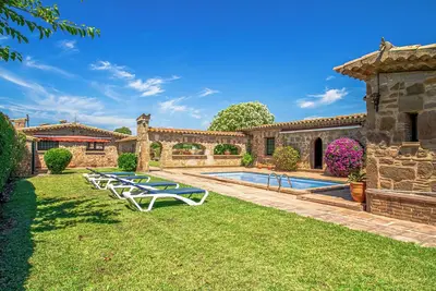 Image de Club Villamar - Une villa familiale espagnole cosy avec un grand jardin adapté aux enfants, situé. . .