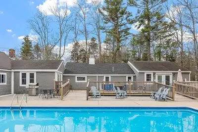 Image de Kennebunk / Kennebunkport Beach House avec piscine!