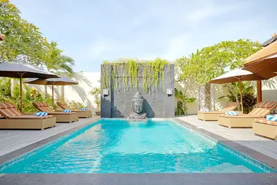 Image de Luxueuse et spacieuse 4 Br Villa Sanur, 10 personnes, Ă distance de marche de la plage