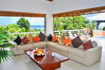 Image de Villa avec vue mer et piscine privée à Kata