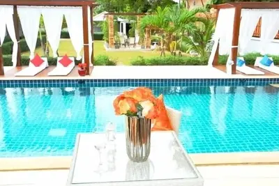 Image de Nouvelle maison près de Nai Harn Beach