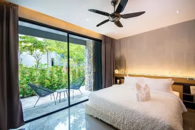 Image de 1 chambre bien décorée à Kamala