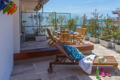 Image de Superbe 3p avec terrasse et garage proche plages à Menton