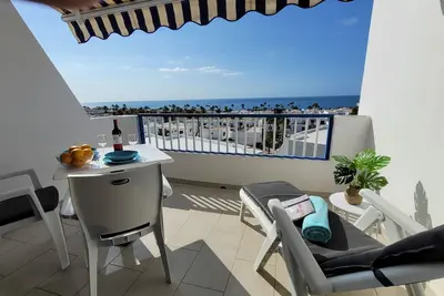 Image de Appartement avec vue spectaculaire sur la mer, à quelques mètres de la plage