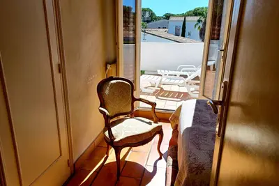 Image de Villa avec jardin clos, quartier résidentiel dans pinède