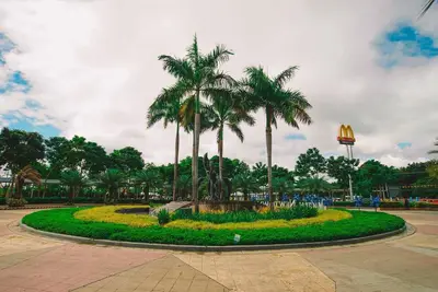 Image de Resort City Staycation