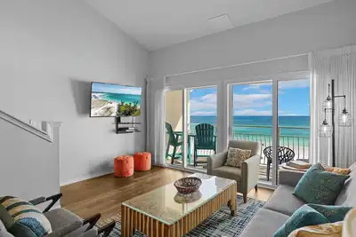 Image de Crystal Sands 308b - Gulf Front, service de plage gratuit, piscine communautaire chauffée!