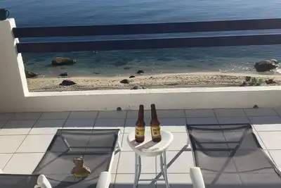 Image de Condo récemment rénové w / Spectaculaire vue sur la plage