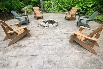 Image de Près de points de vente hors taxes et plus encore!