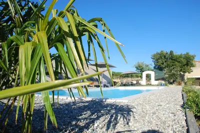 Image de Domaine la Bohème :Elsa :Gite de charme avec piscine en Drôme Provençale