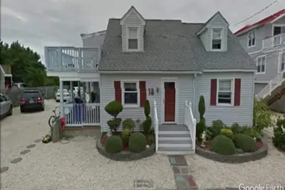 Image de 4 chambres hébergement à Brant Beach