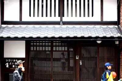 Image de Une maison traditionnelle Kyomachiya Unoan près de Gion peut être réservée pour un maximum de 6 personnes.