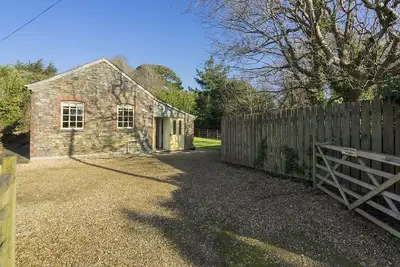 Image de Cottage de caractère dans une région côtière rurale sur le domaine historique de Caerhays au sud de Cornis