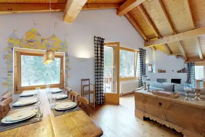 Image de Appartement mansardé rustique et confortable dans un emplacement idyllique à St. Moritz-Bad
