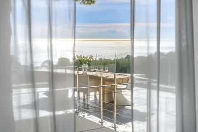 Image de Villa Unique de haut Standing Ă Cassis avec Vue Mer panoramique.