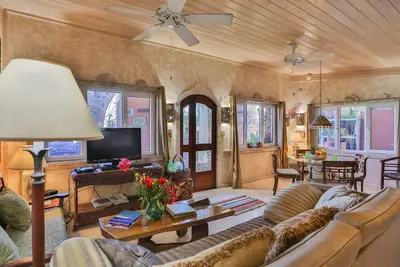 Image de Appartement Amore Loft situé au coeur de Love City St. John