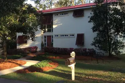 Image de Entièrement meublé - région de Fairhope Bluff ~ séjour minimum d'un mois (1er mai au 30 novembre)