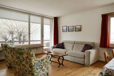 Image de Immeuble dans un emplacement très central à St. Moritz-Bad