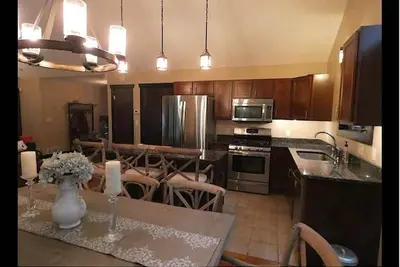 Image de Belle maison à Bolton Landing, sur le lac George! 1ère fois sur la liste! Plage privée!