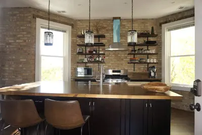 Bouche molle et briques chaudes dans un parc Rogers