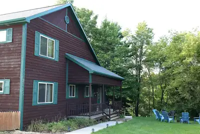 Image de Escapade isolée au lac Birch - Maison Serenity 5 chambres pouvant accueillir jusqu'à 14 personnes
