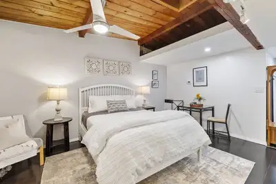 Image de Grand Studio À Pinole!