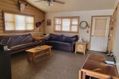 Image de Cabane pittoresque au pied des montagnes Beartooth!