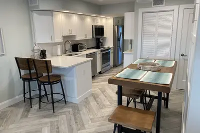 Image de * Récemment rénové condo avec vue sur l'océan *