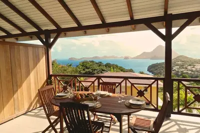 Image de Résidence Coco D'Iles Logement 4****étoiles  avec superbe vue à 180°sur la baie