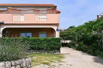 Image de Appartement de vacances avec terrasse et barbecue