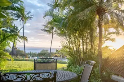 Image de Jusqu'à 20% de réduction! Superbe Condo au premier rang avec vues imprenables sur l'océan