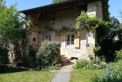 Image de Charme et Nature à proximité de Cluny