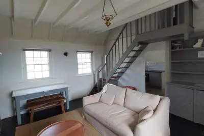 Image de Corofin Cottages - un chalet de deux étages pouvant accueillir 6 personnes dans 3 chambres