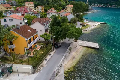 Image de Appartement à 5 mètres de la mer 2, Kotor