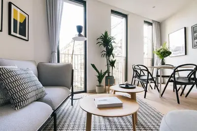 Image de Vibrant Oxford Street 3br - Netflix, Wifi, etc.