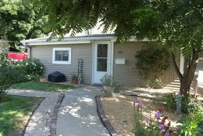 Image de Chalet Woodland confortable dans la ville